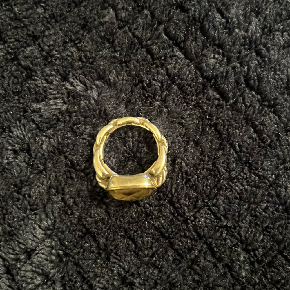 David Yurman -925-750 smokey quartz cable linked ring.